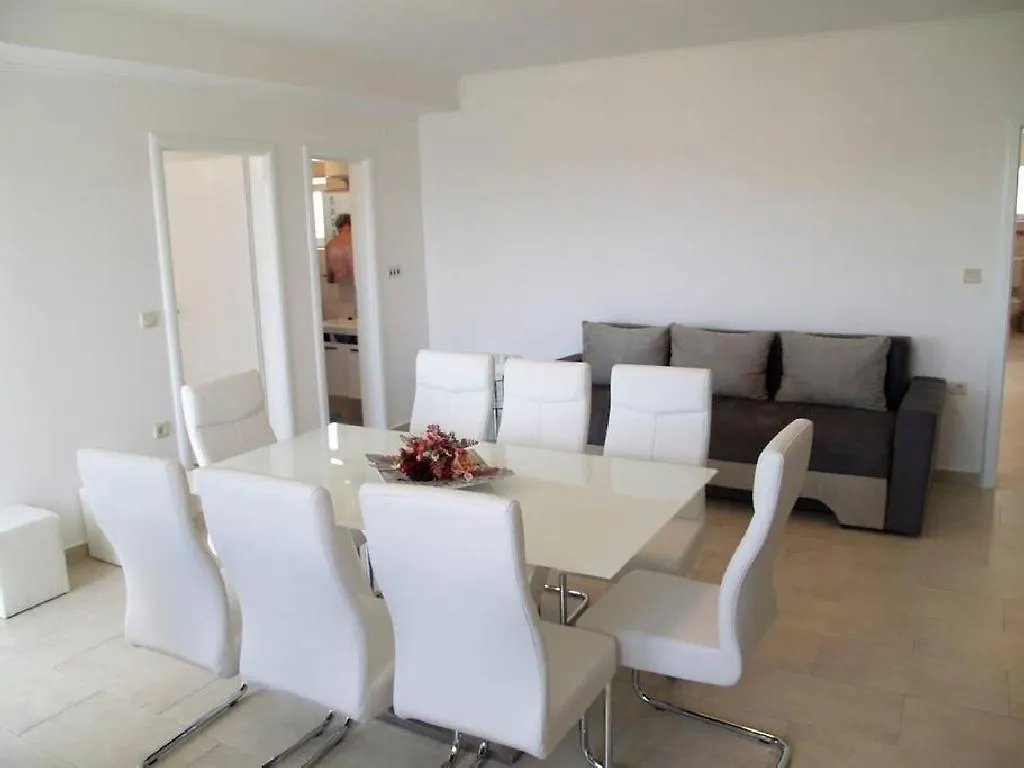 Apartment In Preko With Terrace, Air Conditioning, Wifi, Washing Machine
