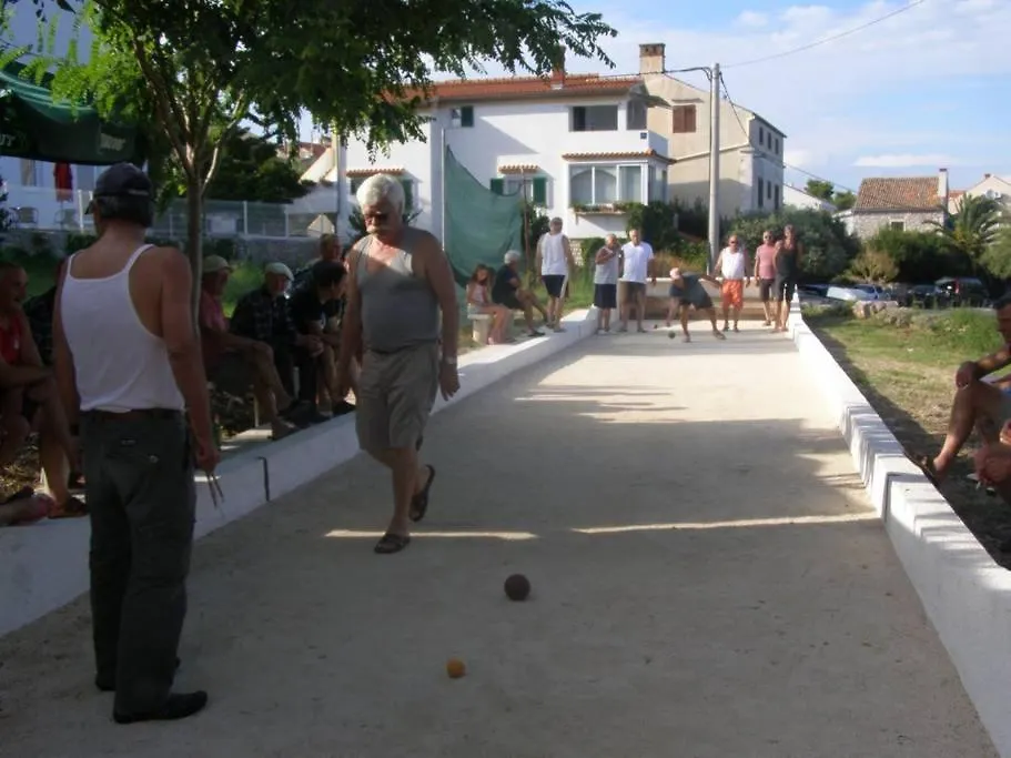 Apartment In Preko With Terrace, Air Conditioning, Wifi, Washing Machine