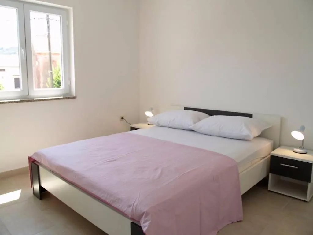 Apartment In Preko With Terrace, Air Conditioning, Wifi, Washing Machine